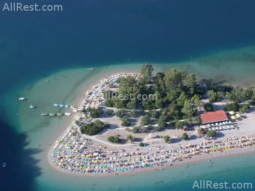 Hillside Beach Club 4